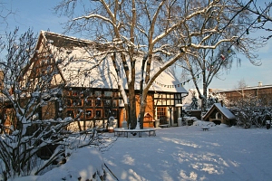 Pfarrscheune Schenkenberg im Winter